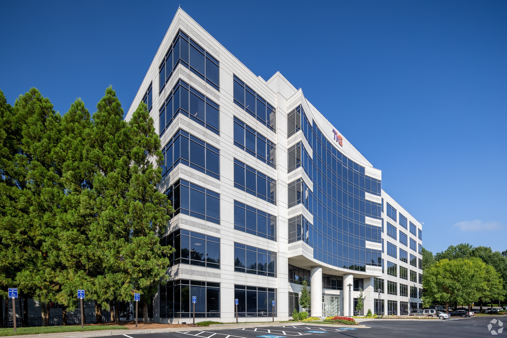 275 Interstate North Cir SE, Atlanta, GA for Rent