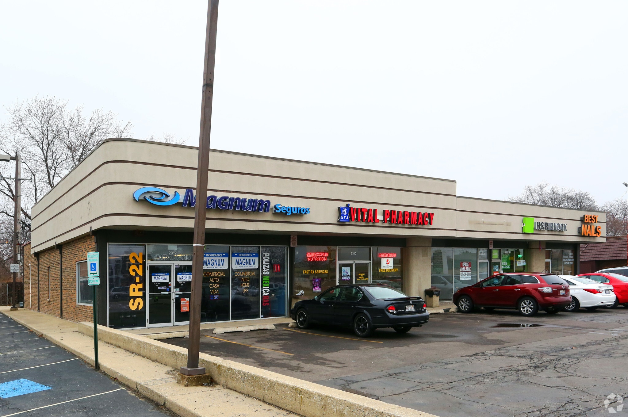 23042312 Grand Ave Waukegan, IL 60085 Retail Property for Lease on