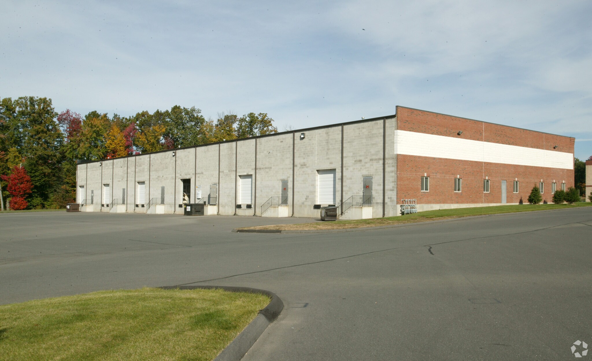 800 Marshall Phelps Rd Windsor, CT 06095 Flex Property for Lease on