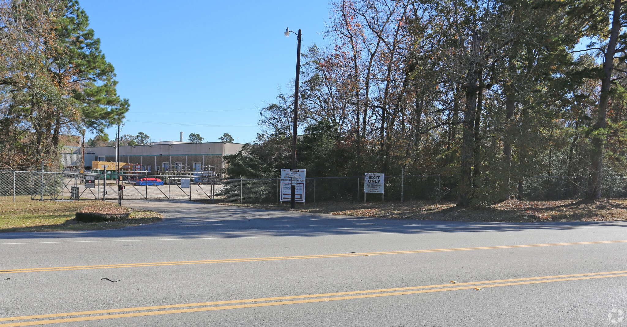 10586 Highway 75 N, Willis, TX for Rent