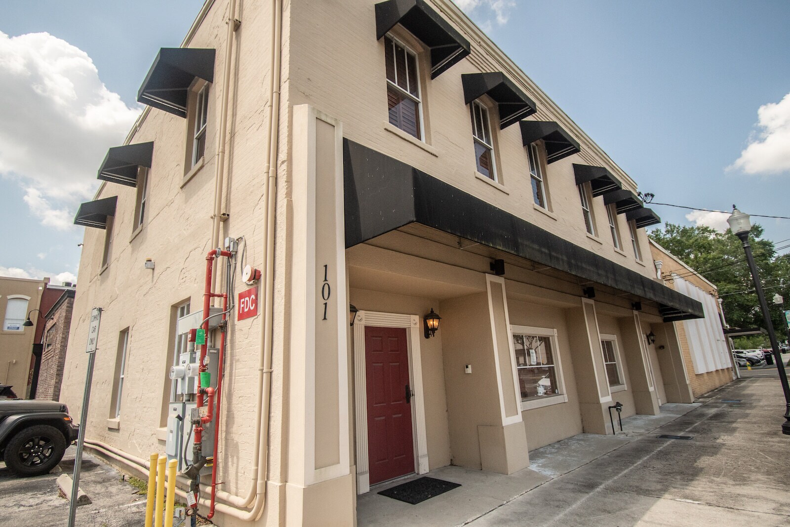 101 E Mahoney St Plant City, FL 33563 Office Property for Lease on