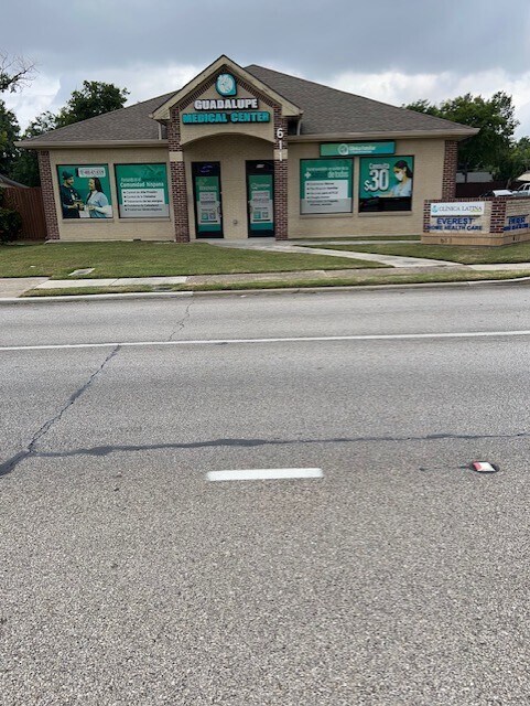 611 N Macarthur Blvd, Irving, TX for Rent