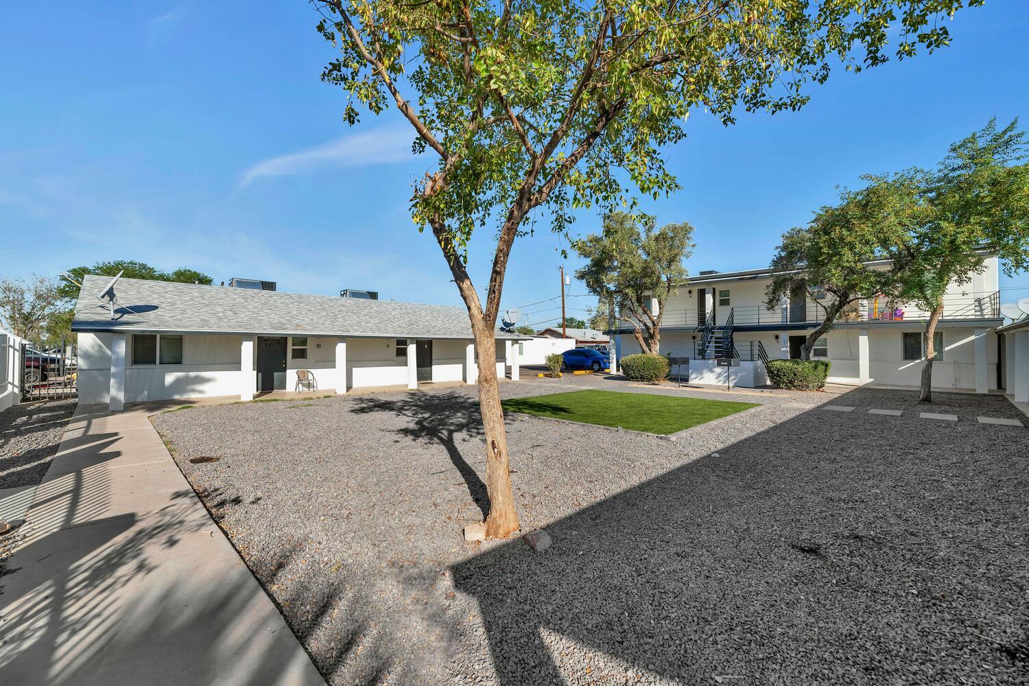 312 E Kinderman Dr, Avondale, AZ for Sale