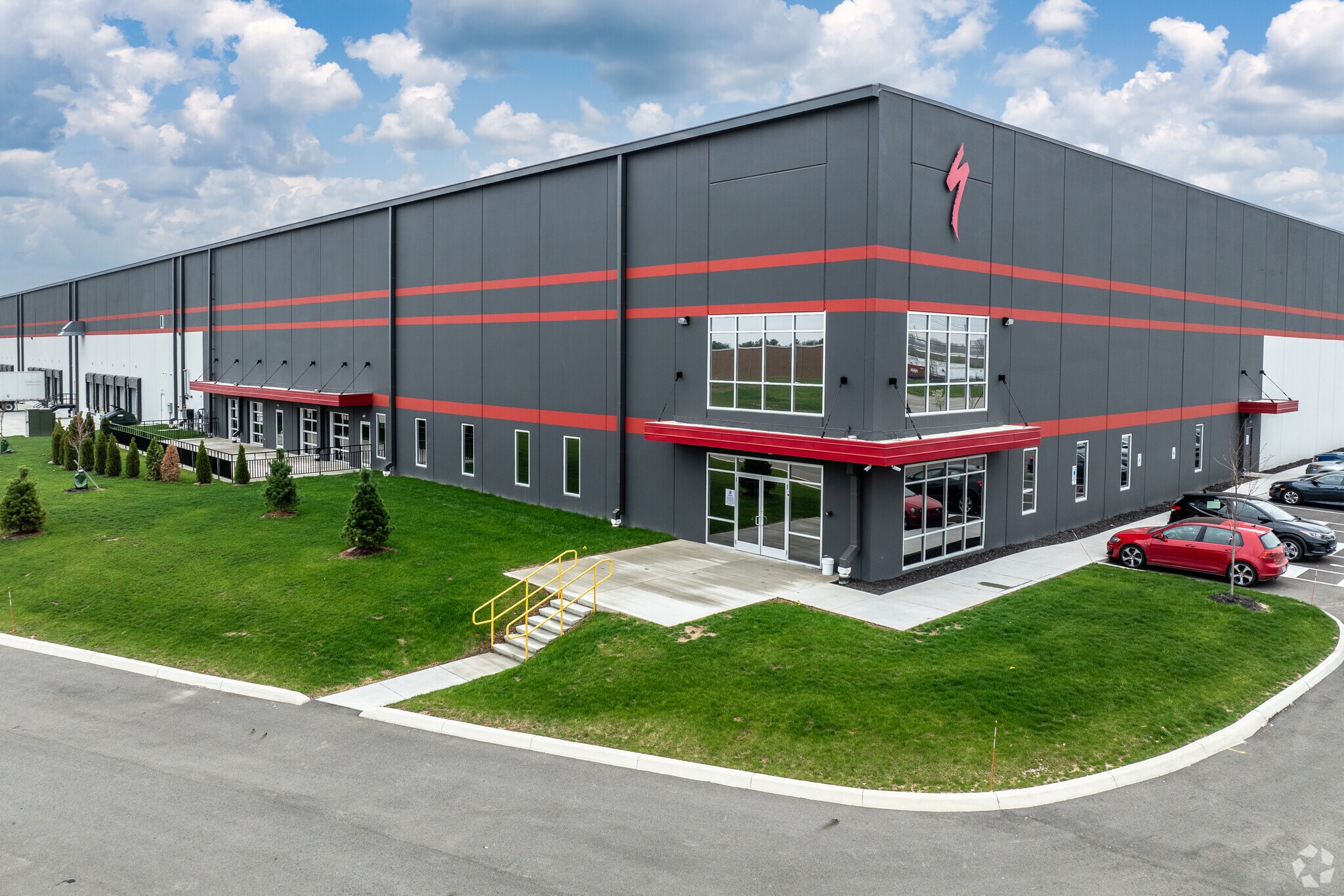 3330 Alum Creek Dr, Columbus, OH for Rent