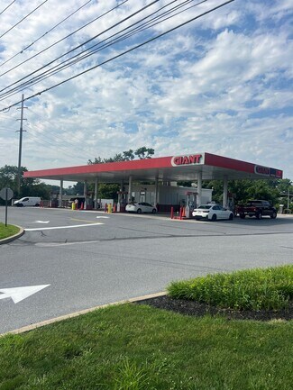 Lancaster, PA Retail - 300 Centerville Rd