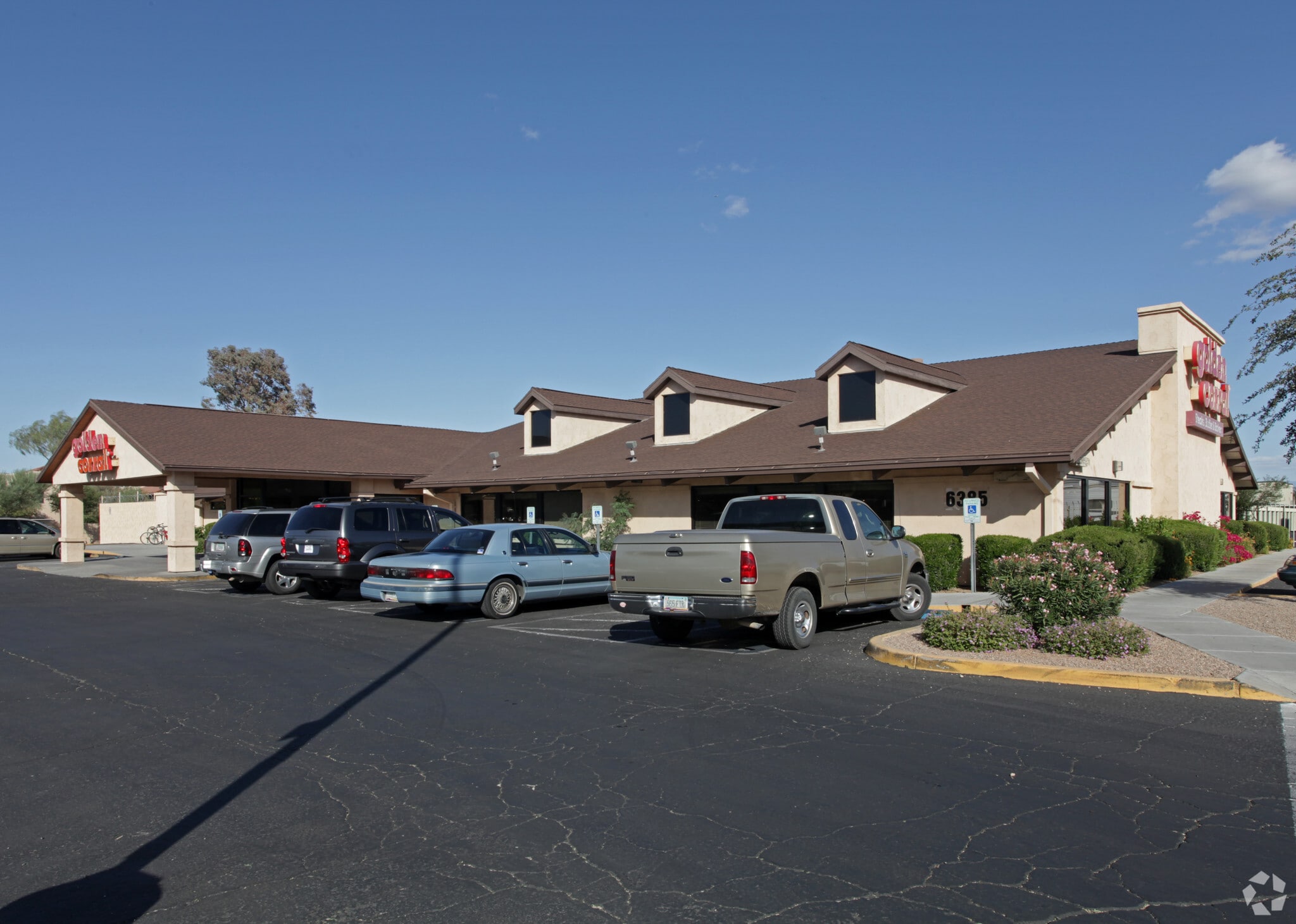 6385 S Midvale Park Rd, Tucson, AZ for Sale