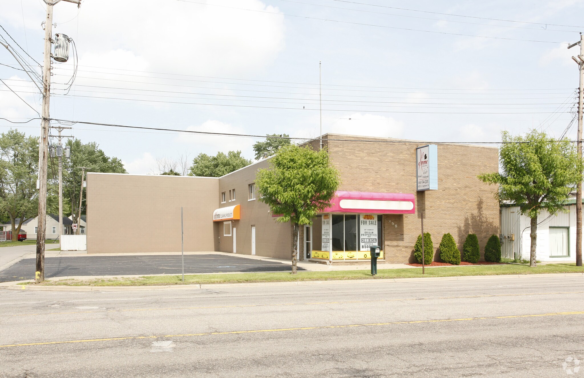 4355 S Saginaw St Burton, MI 48529 Retail Property for Lease on