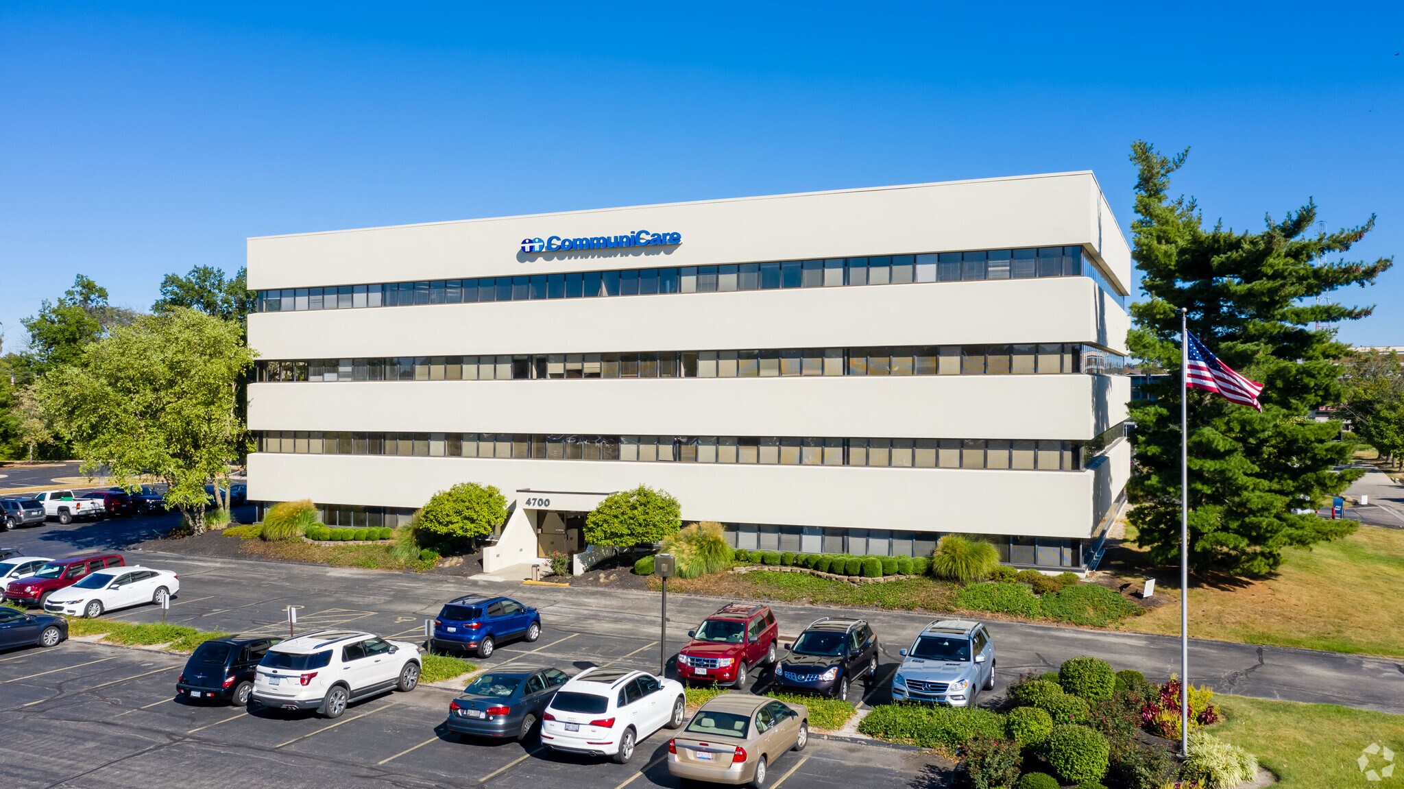 4700 Ashwood Dr, Blue Ash, OH for Sale