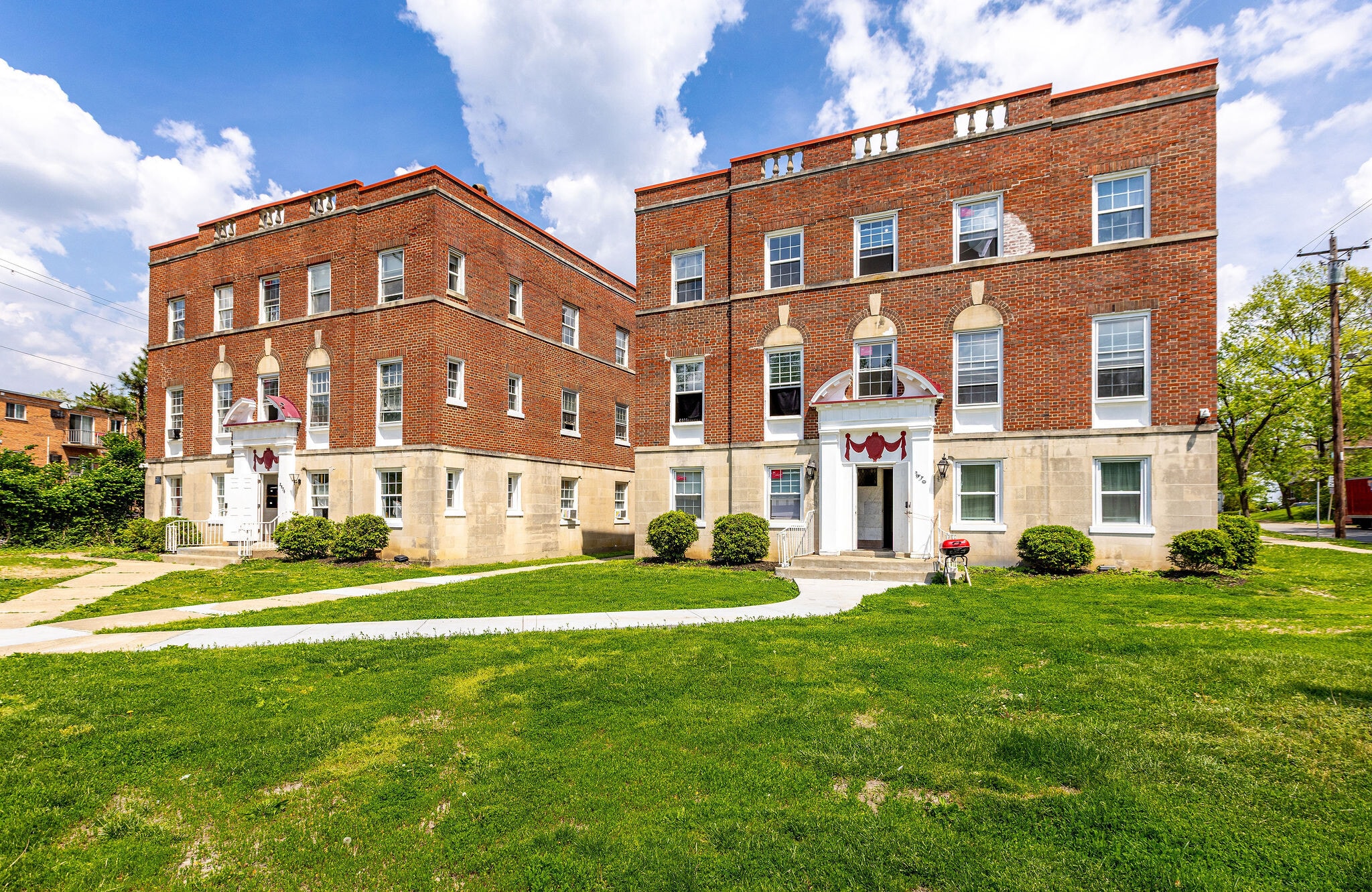 2836 Harrison Ave, Cincinnati, OH for Sale