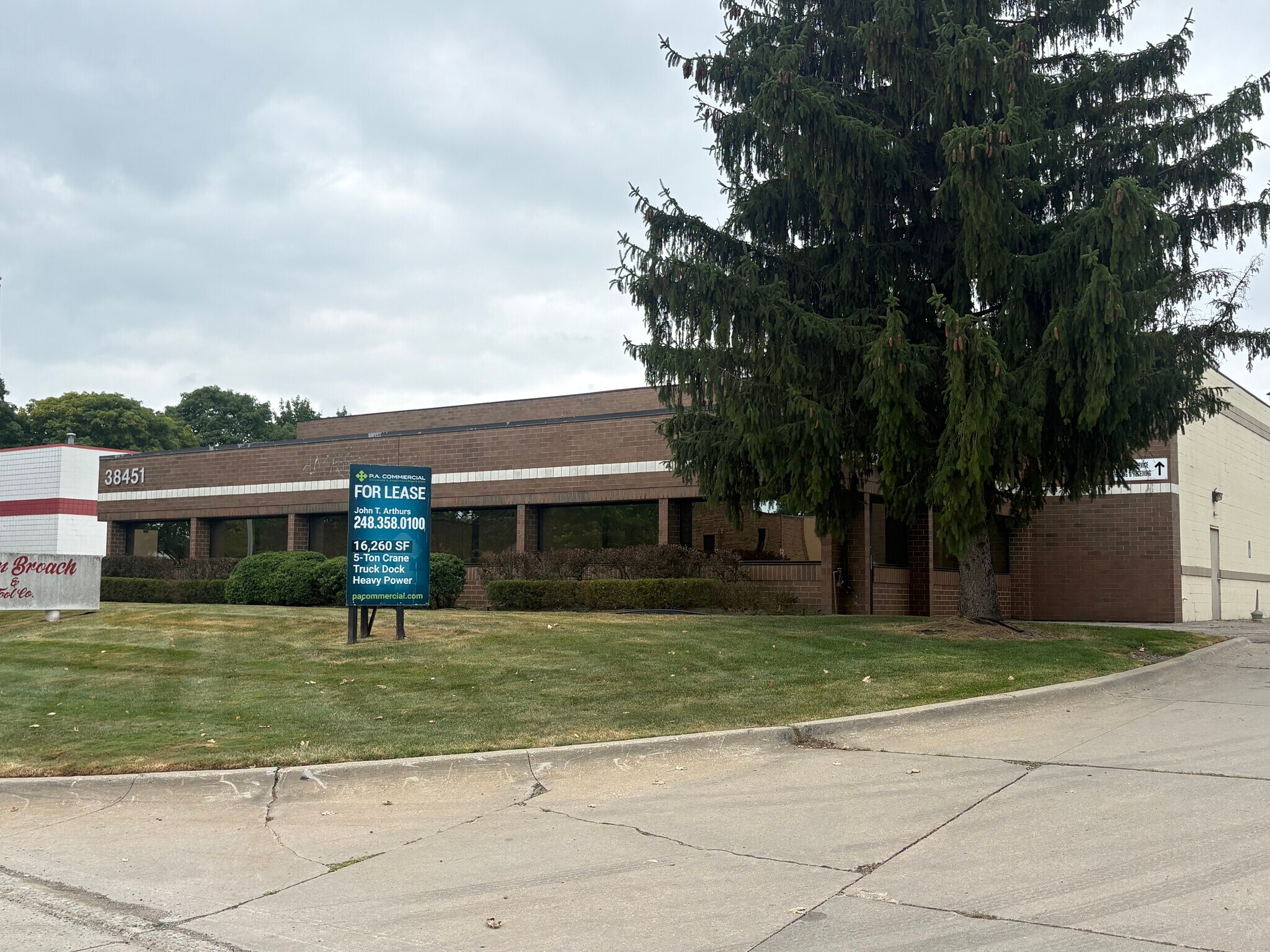 38451 Webb Dr, Westland, MI for Rent