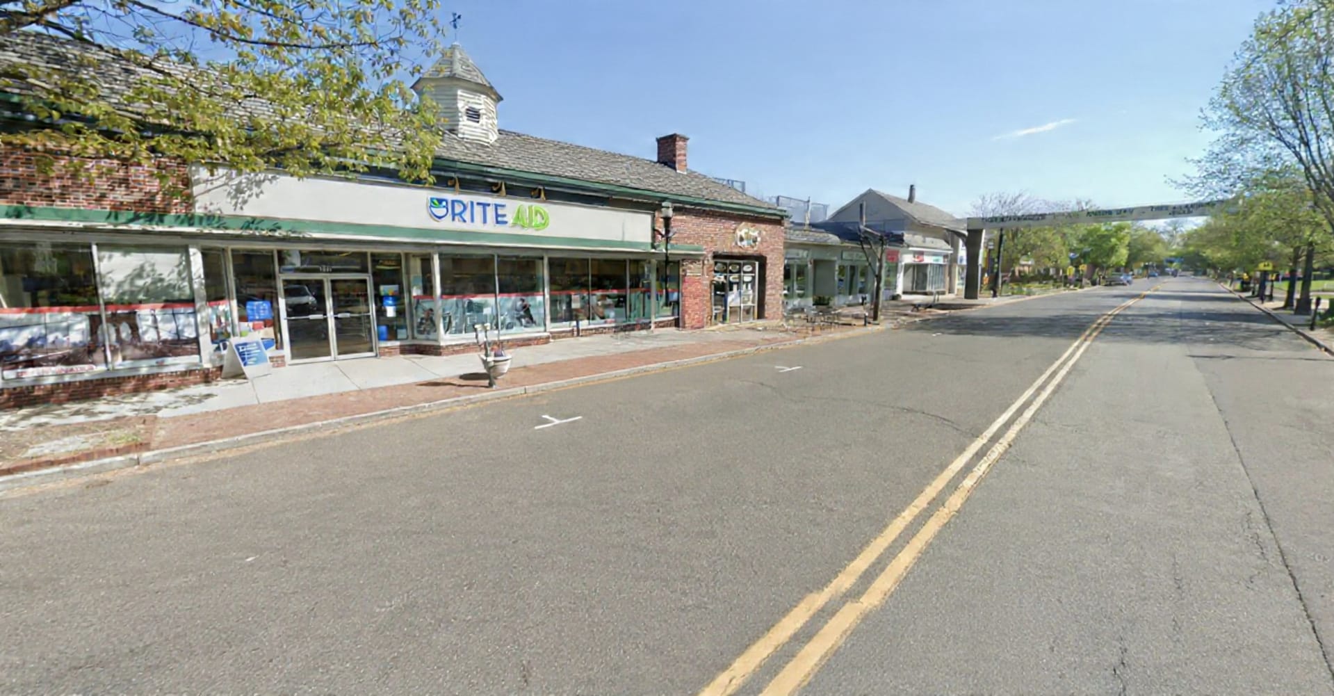 121 W Main St, Moorestown, NJ for Rent