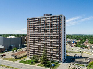 Ottawa, ON Retail - 360 Croydon Ave