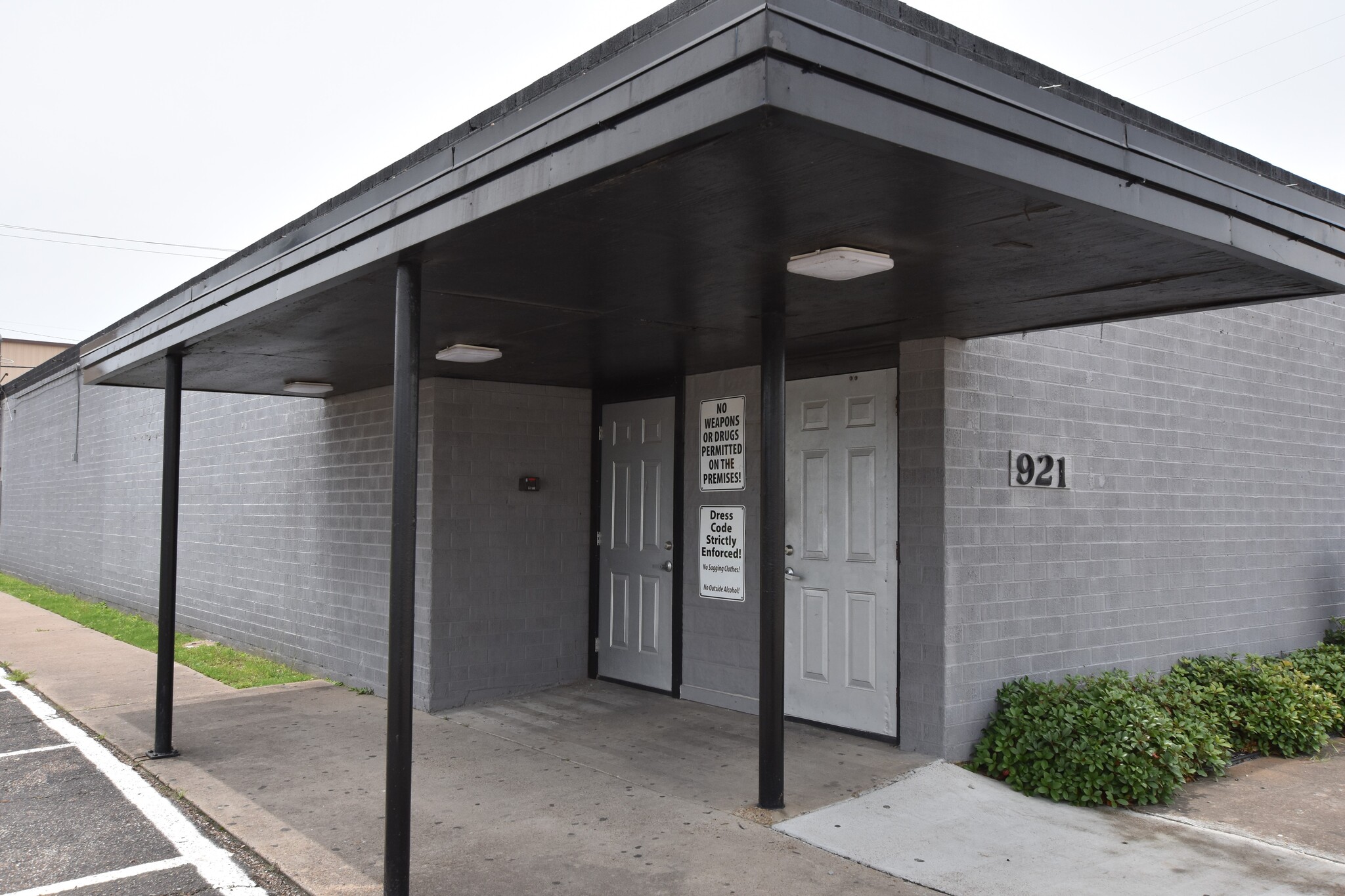 921 Texas Ave, Texas City, TX for Rent