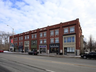 Mississauga, ON Retail - 165 Lakeshore Rd E