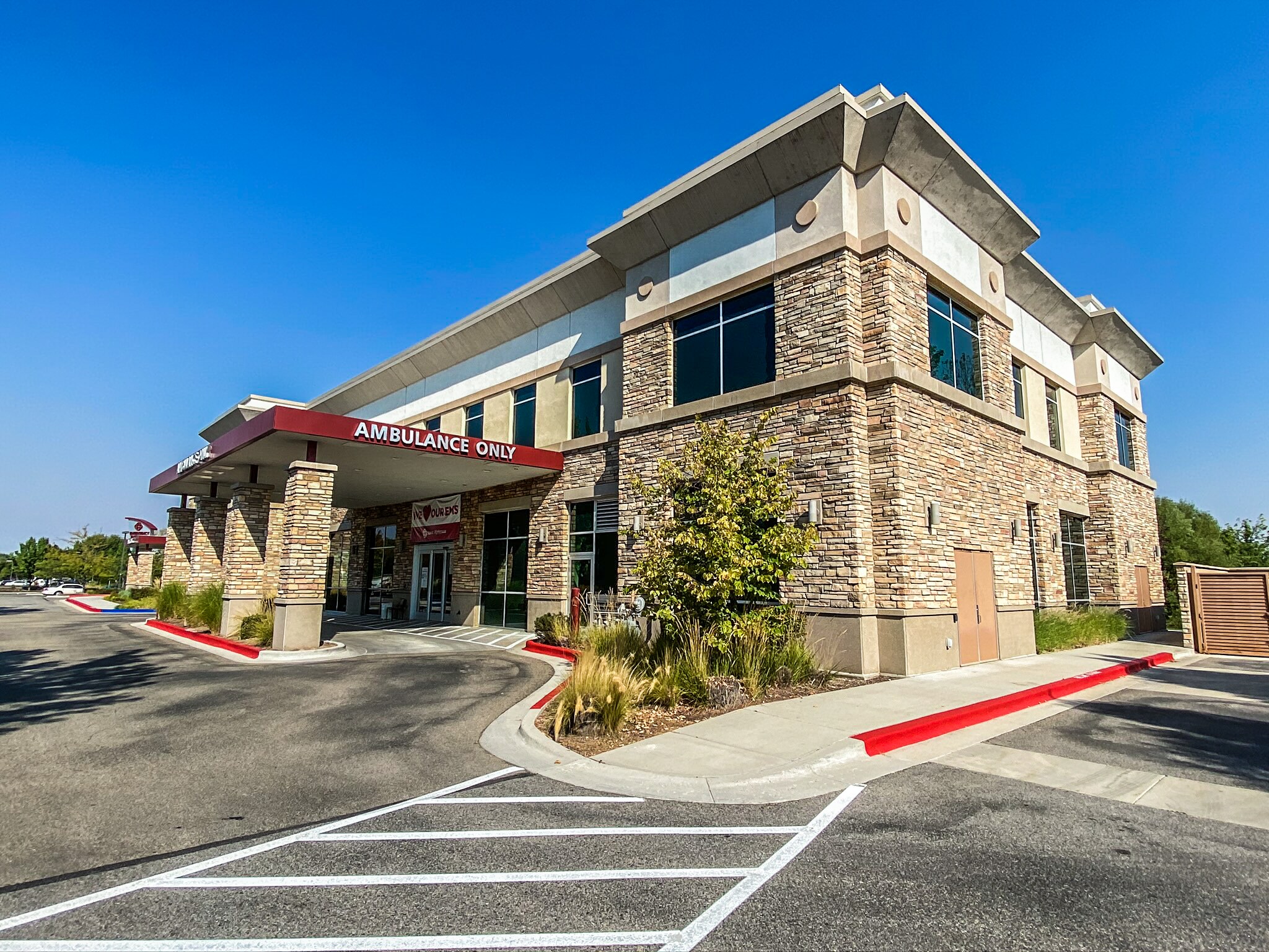 323 E Riverside Dr, Eagle, ID for Rent