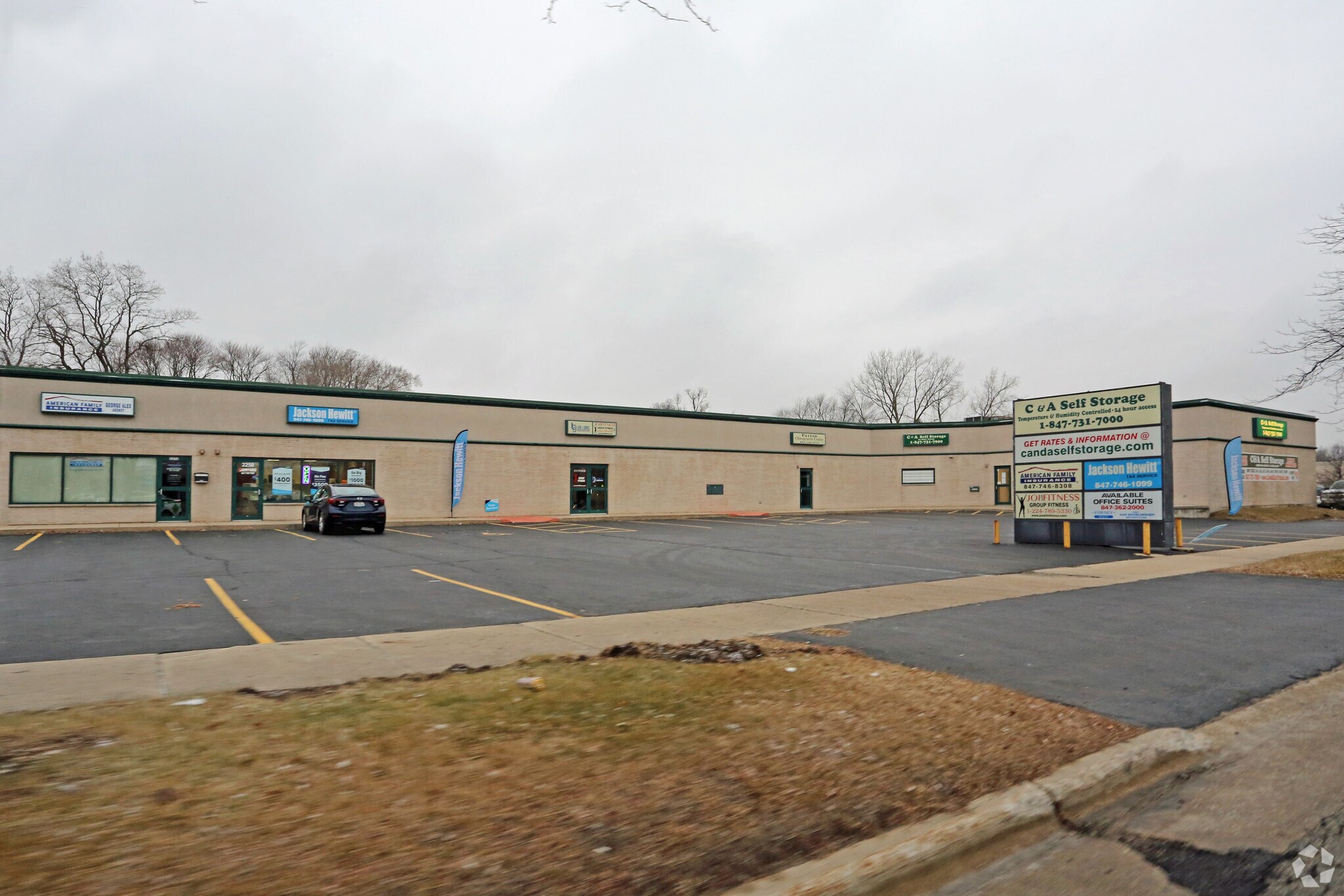 2240-2252 Sheridan Rd, Zion, IL for Rent