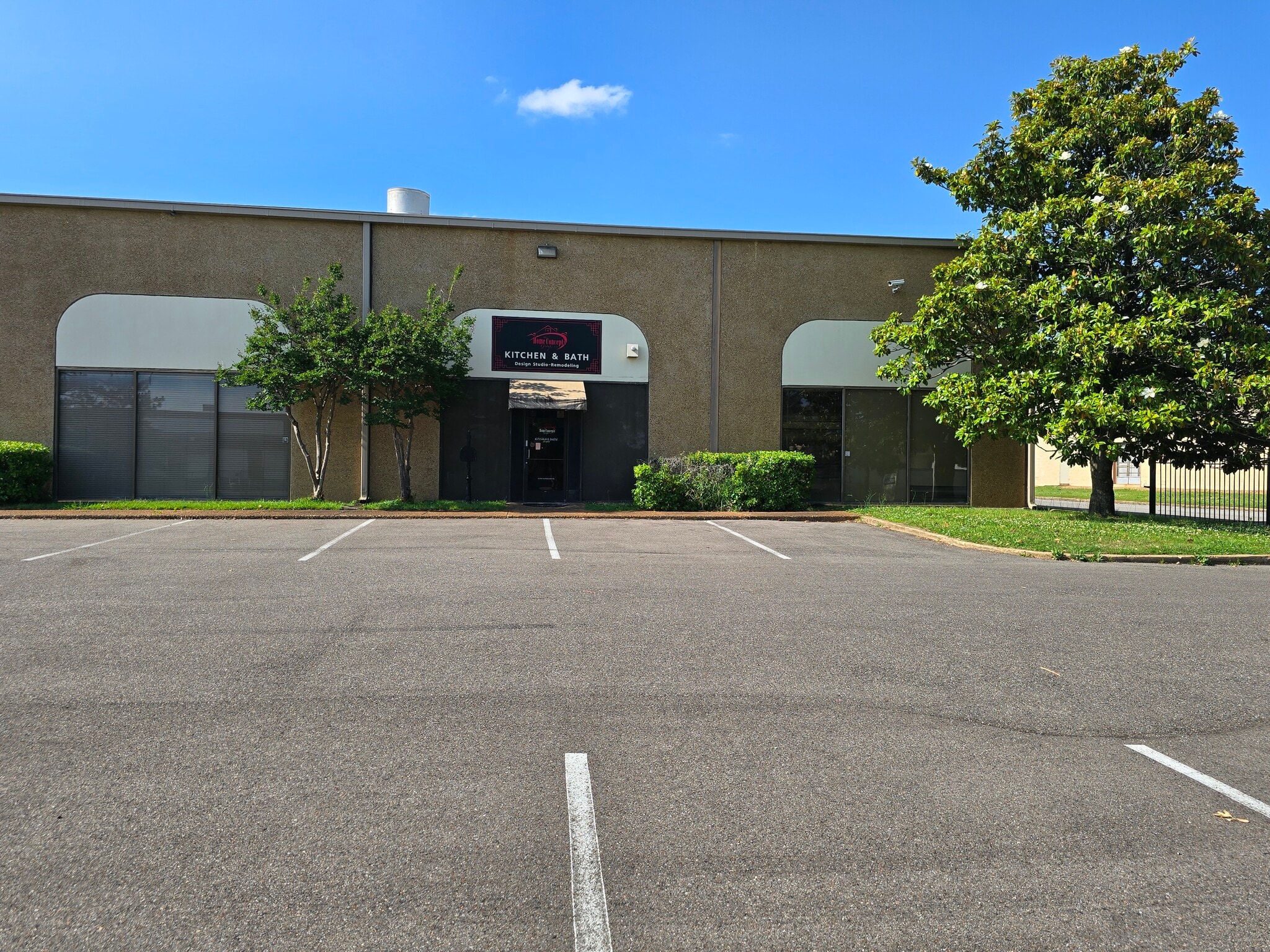 5700-5788 Distribution Dr, Memphis, TN for Rent