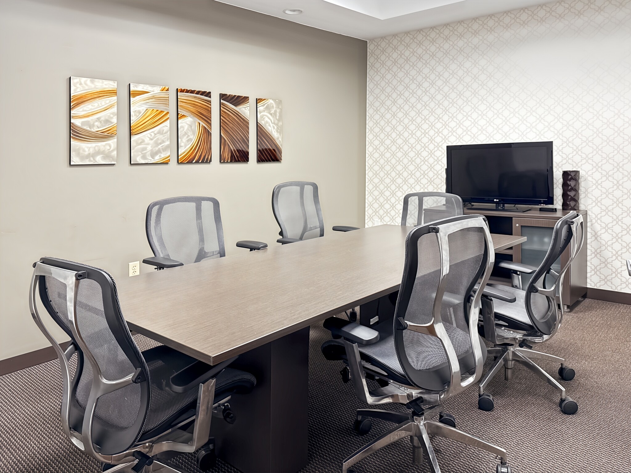 8270 Woodland Center Blvd, Tampa, FL for Rent