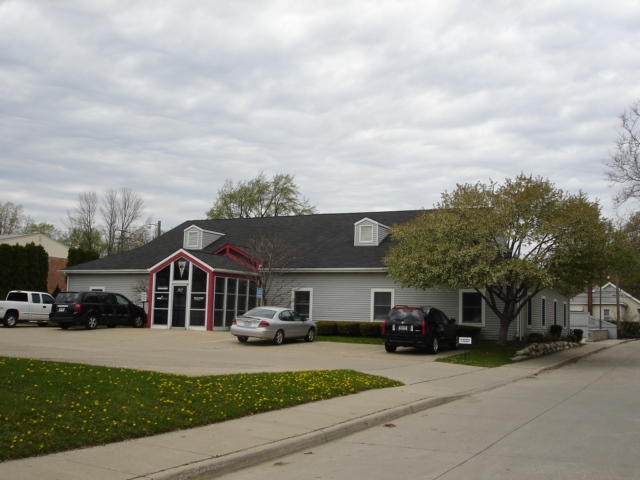 627 E 11 Mile Rd, Royal Oak, MI for Rent