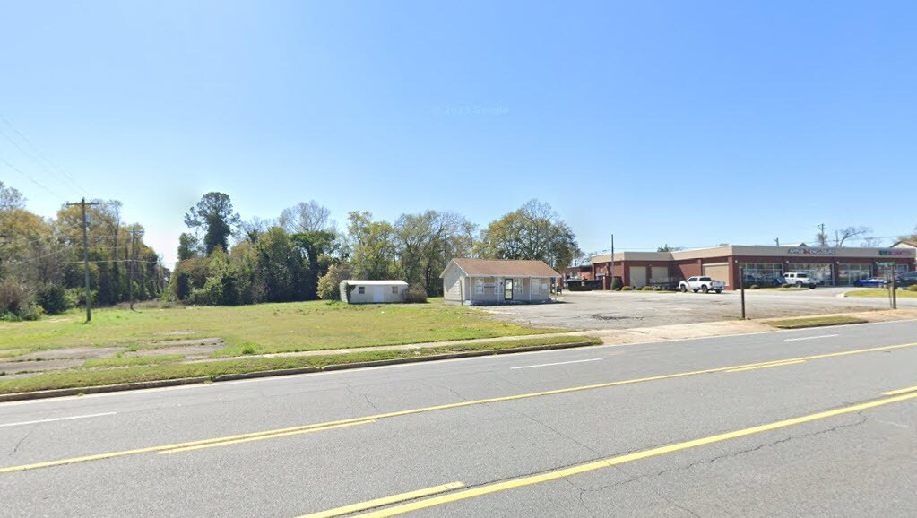 213 Watson Blvd, Warner Robins, GA for Sale