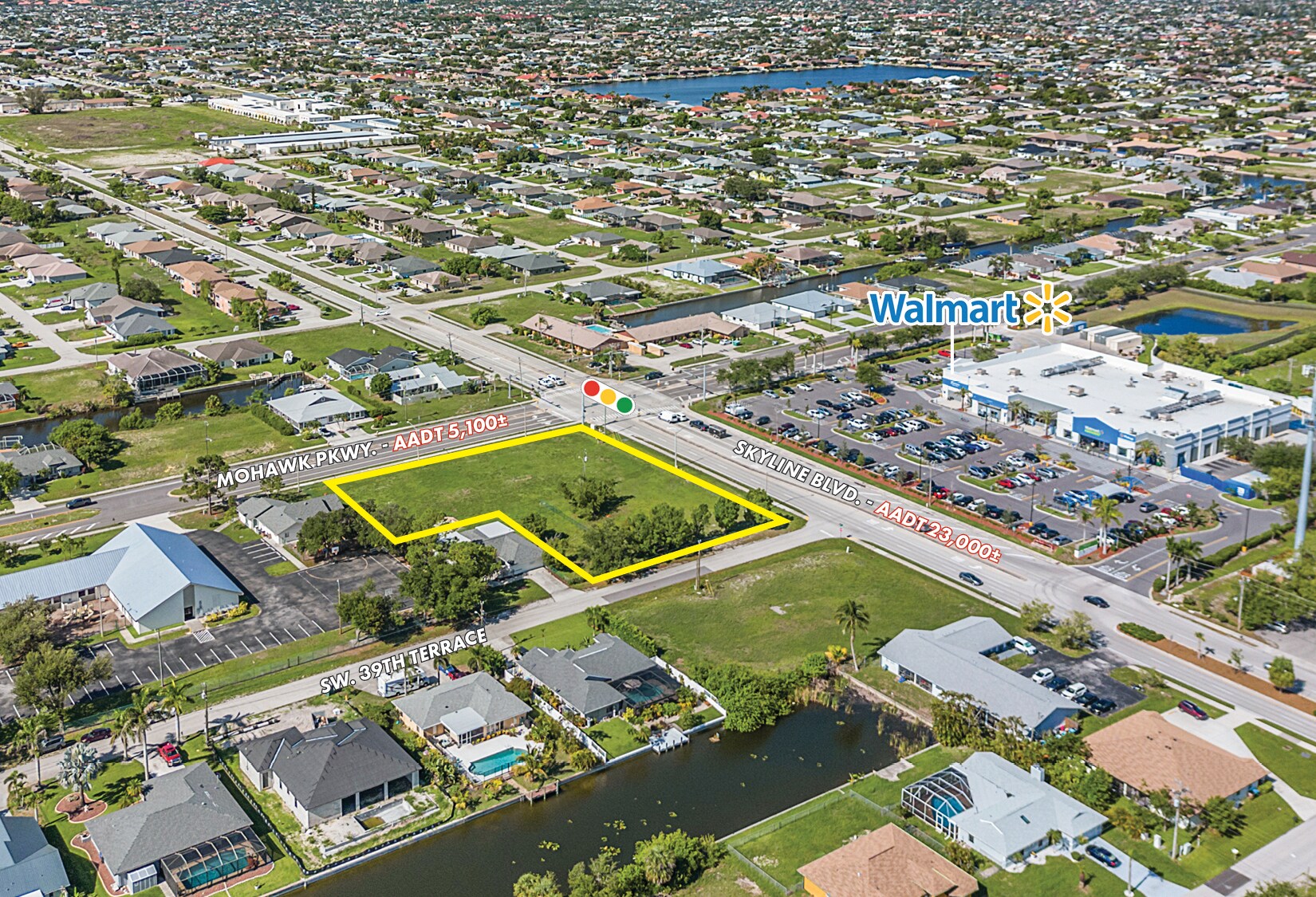 701 Mohawk Pkwy, Cape Coral, FL for Sale