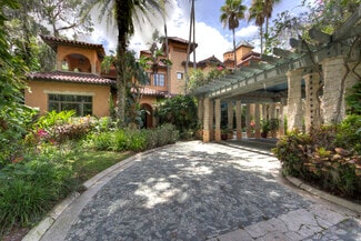 9291 Point Cypress Dr  