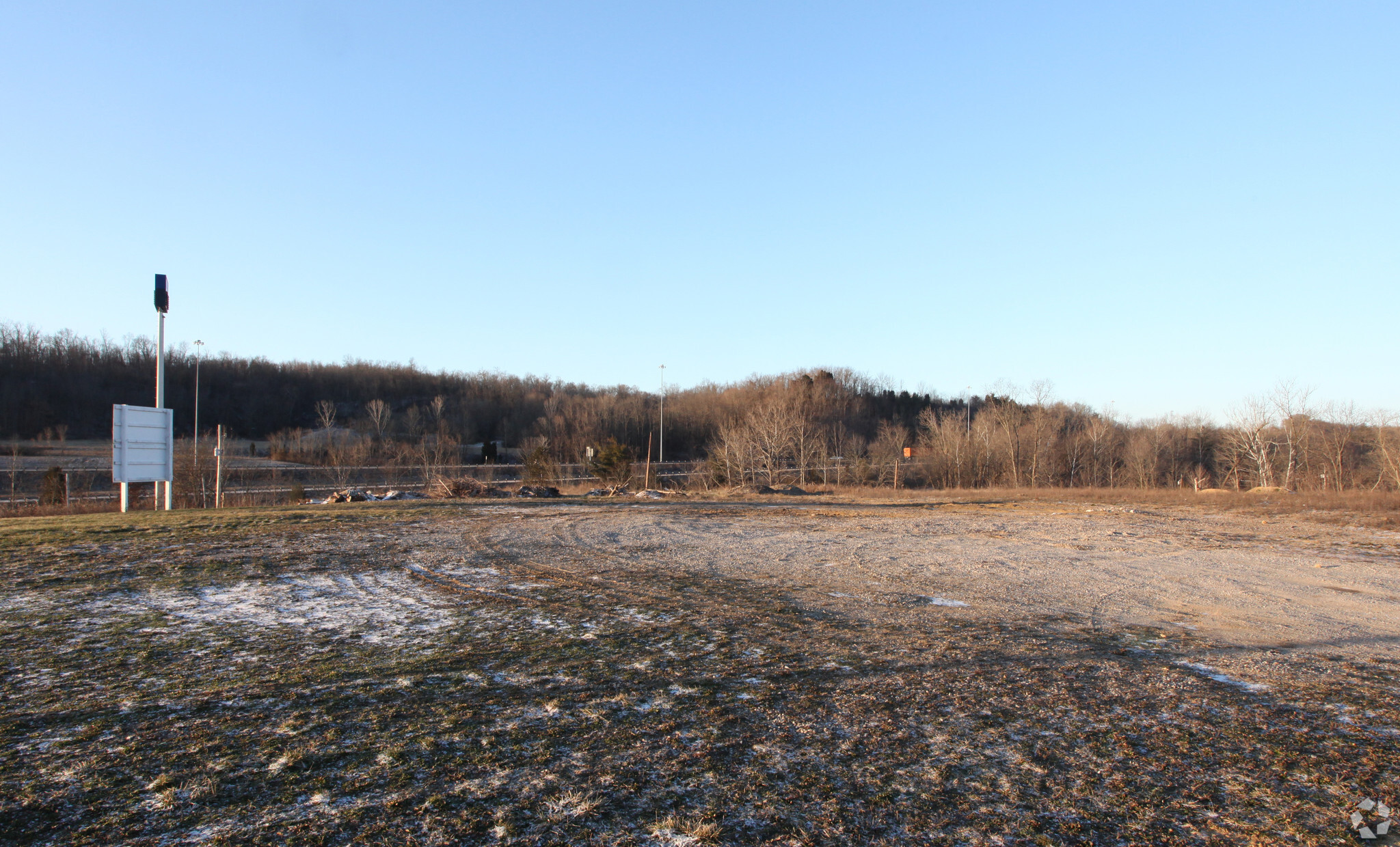 2669 National Rd, Zanesville, OH for Sale