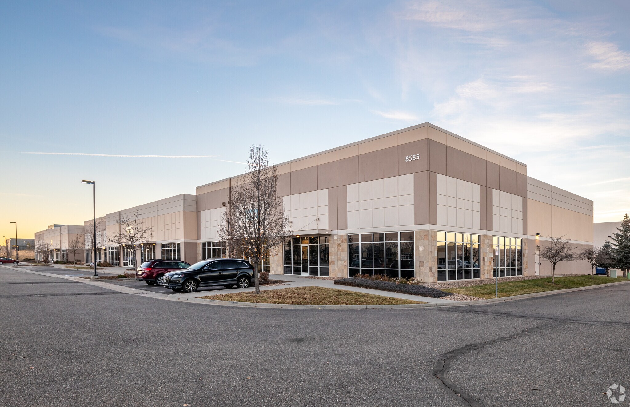 8585 Concord Center Dr, Englewood, CO for Rent