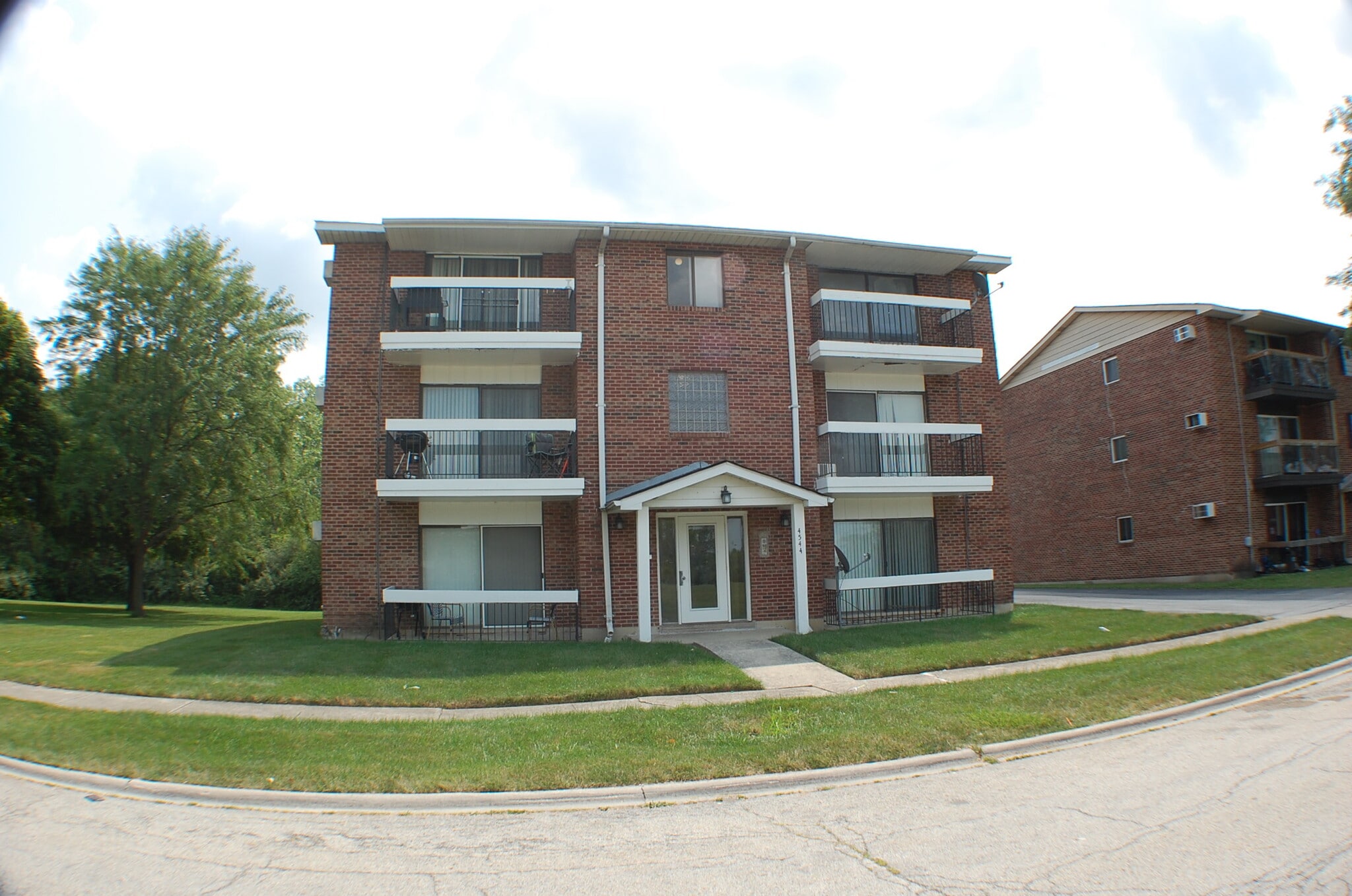 4544 Heartland Dr, Richton Park, IL for Sale
