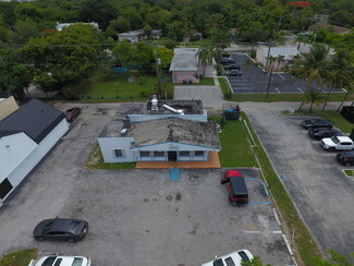 North Miami, FL Retail - 975 NE 125th St