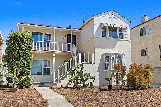 8521 Saturn St, Los Angeles, CA for Sale