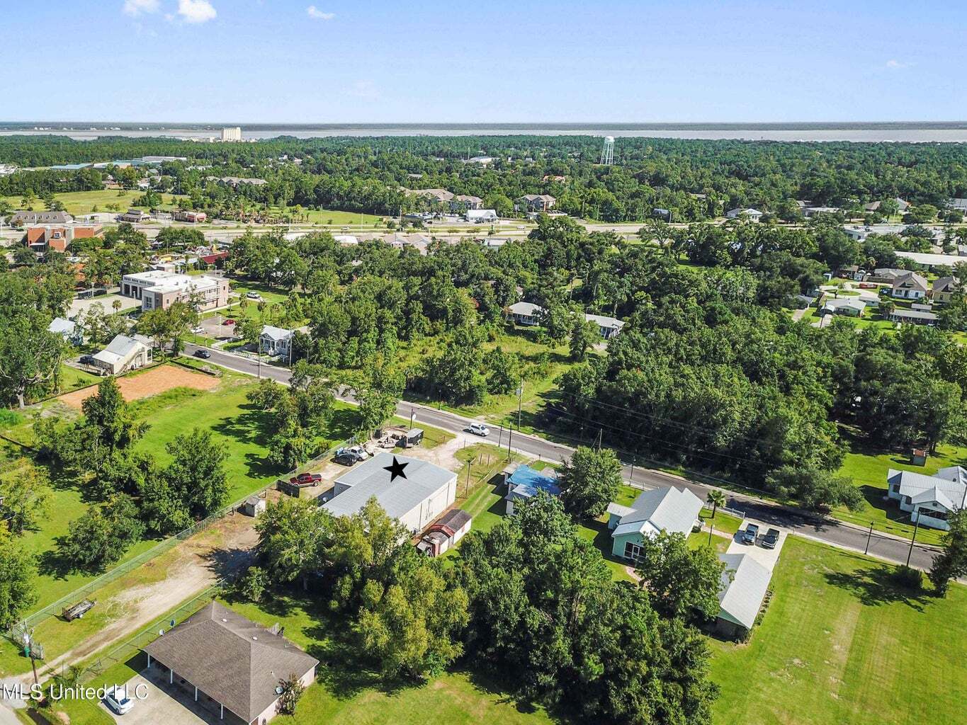 526 Main St, Bay Saint Louis, MS for Sale