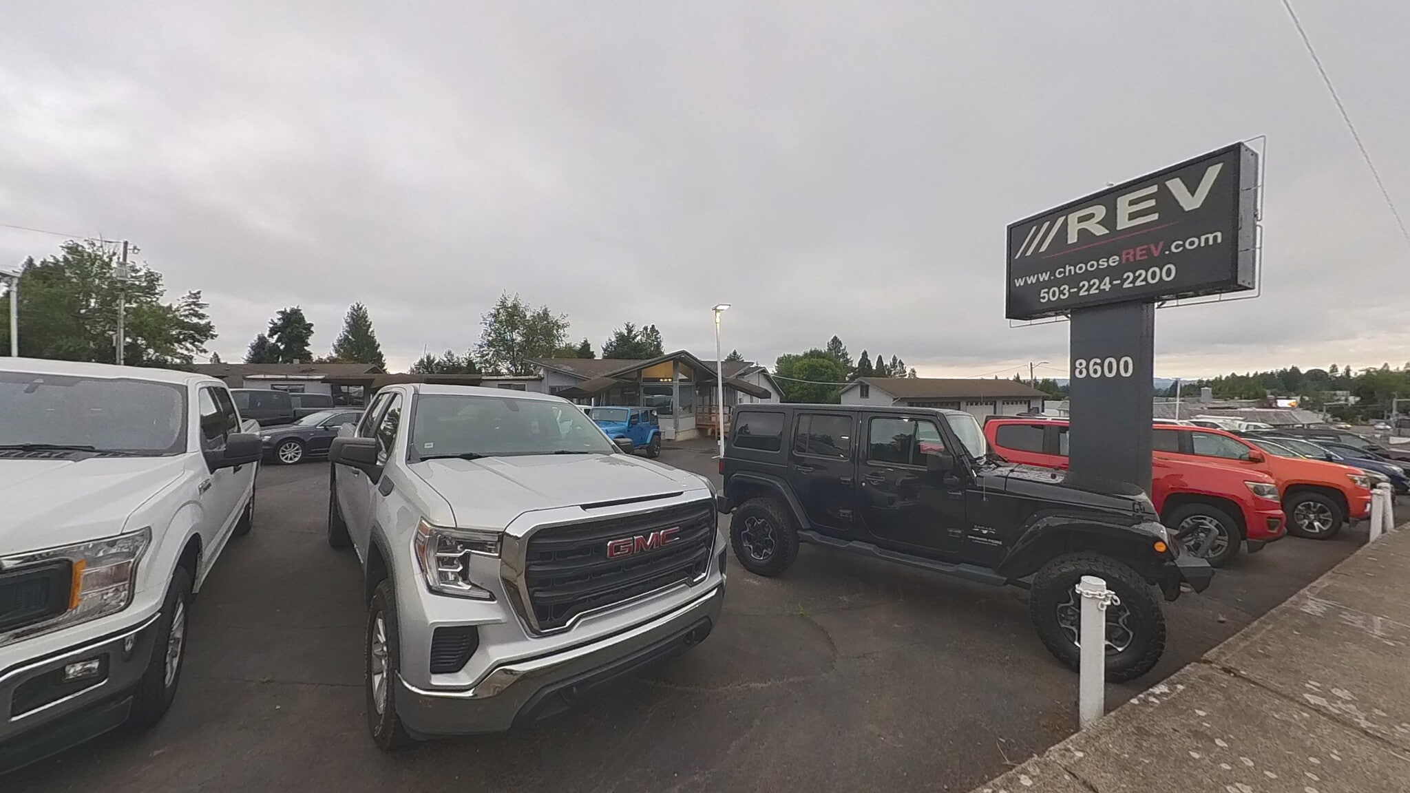 8600 SW Canyon Rd, Portland, OR for Sale