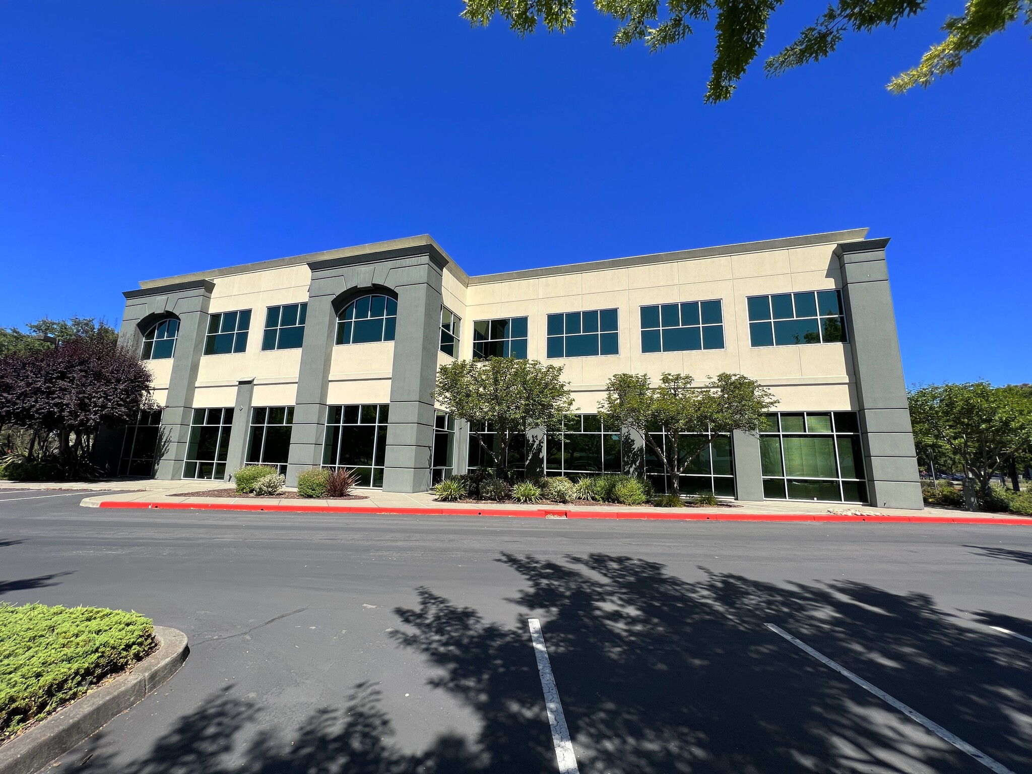 1670 Corporate Cir, Petaluma, CA for Rent