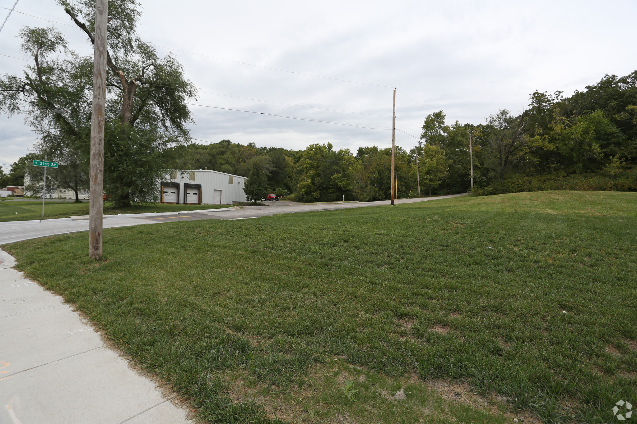 2924 Merriam Ln, Kansas City, KS for Sale