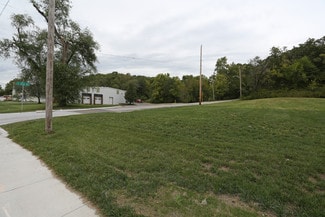 Kansas City, KS Commercial - 2924 Merriam Ln