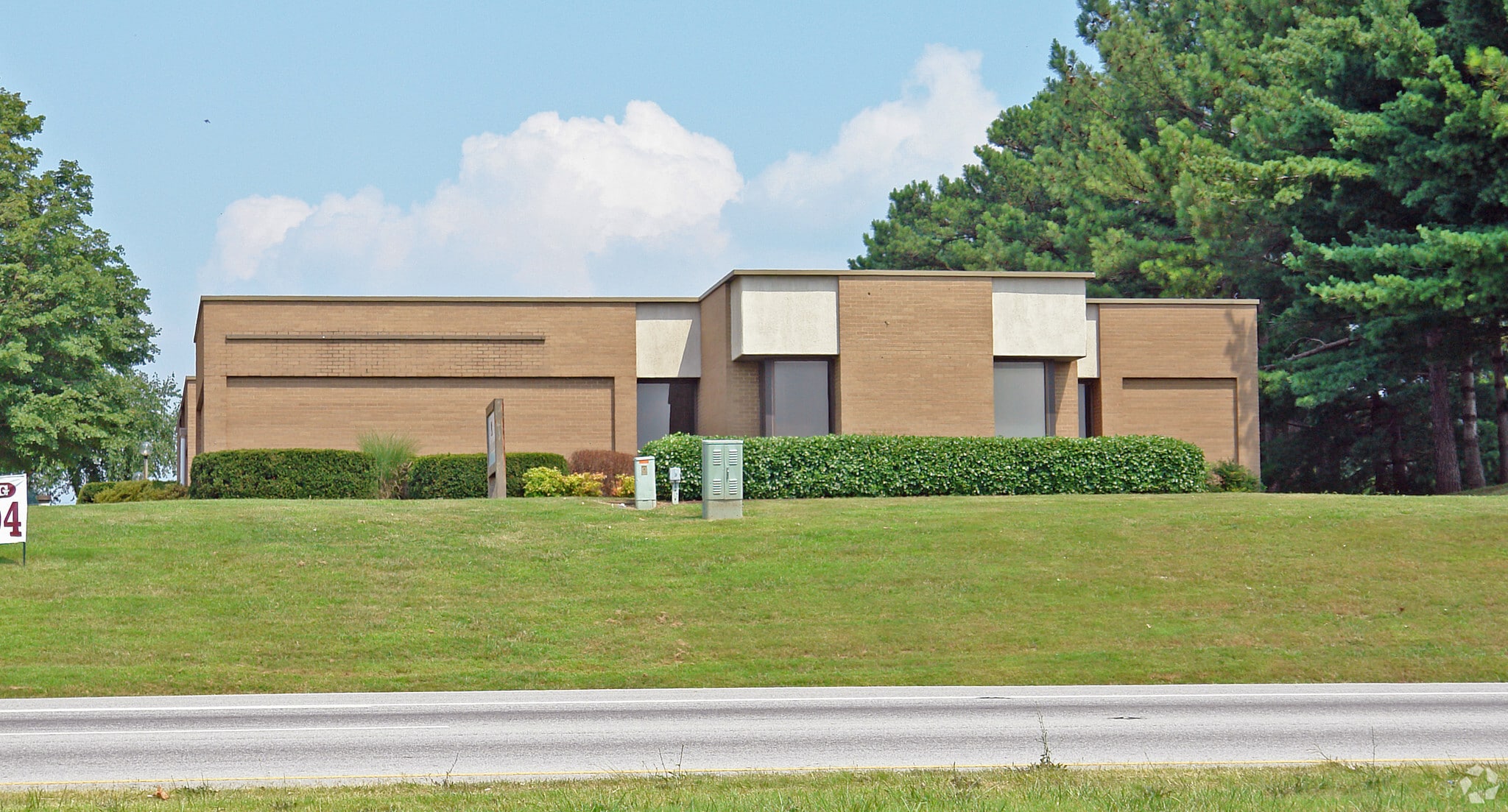 4200 Frontage Rd, Fayetteville, AR for Rent
