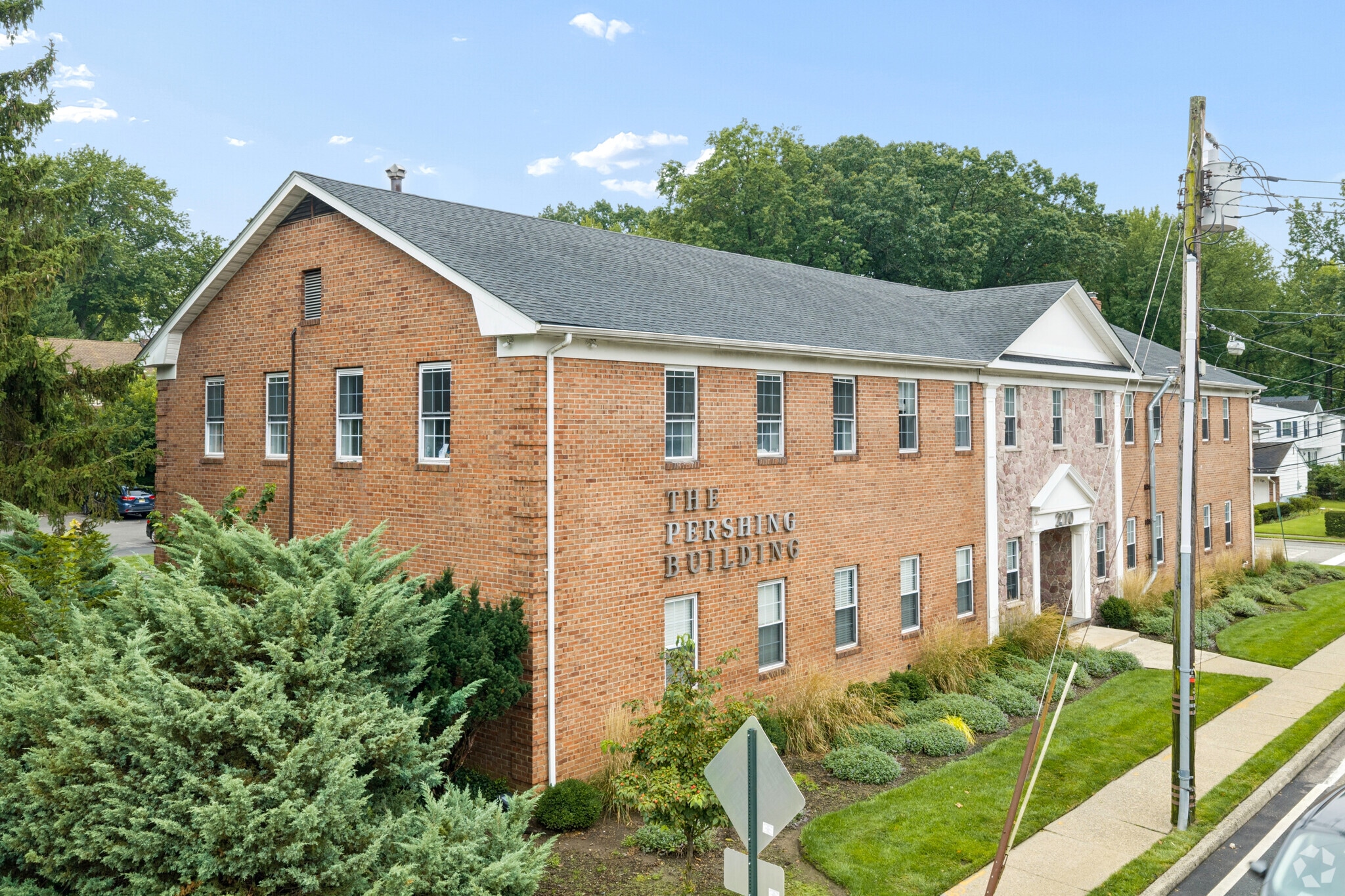 210 Knickerbocker Rd, Cresskill, NJ for Rent