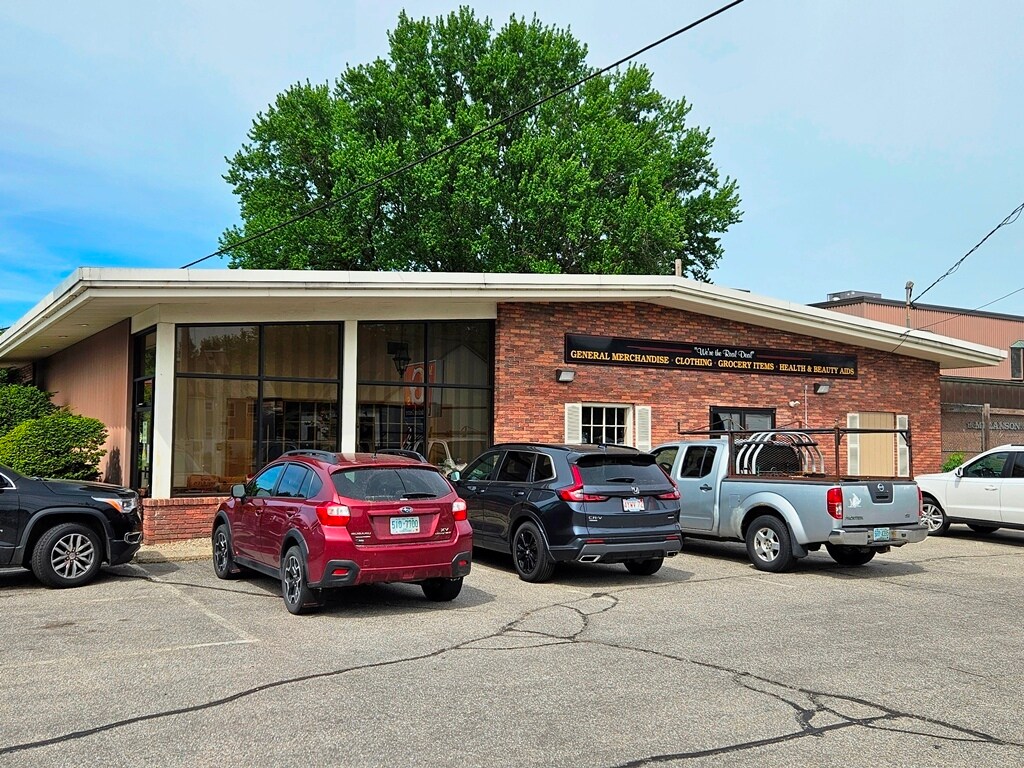 371 West St, Keene, NH for Sale