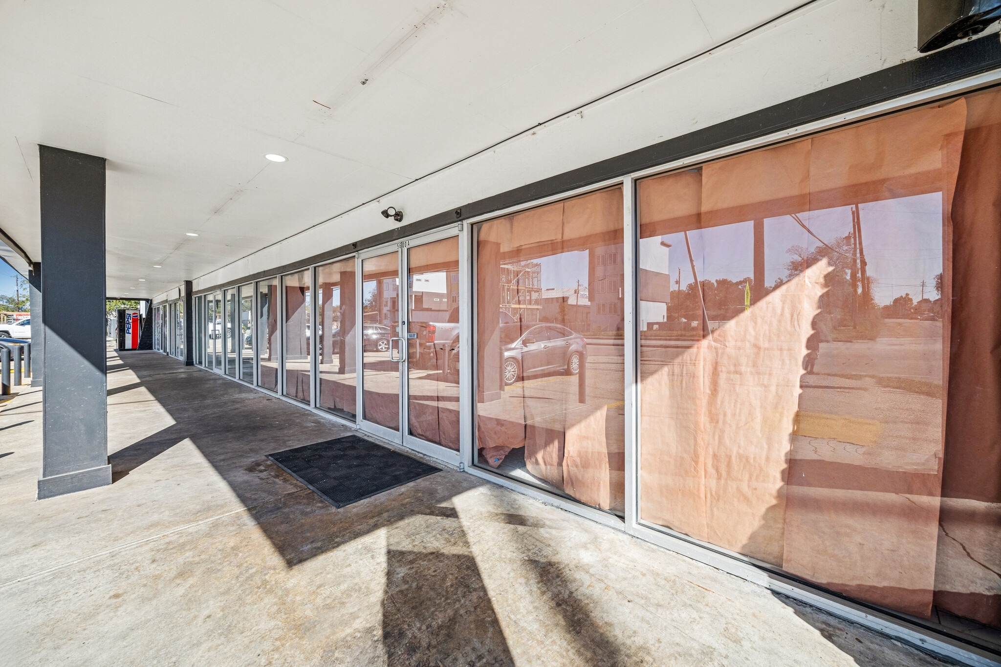 5600 Yale St, Houston, TX for Rent