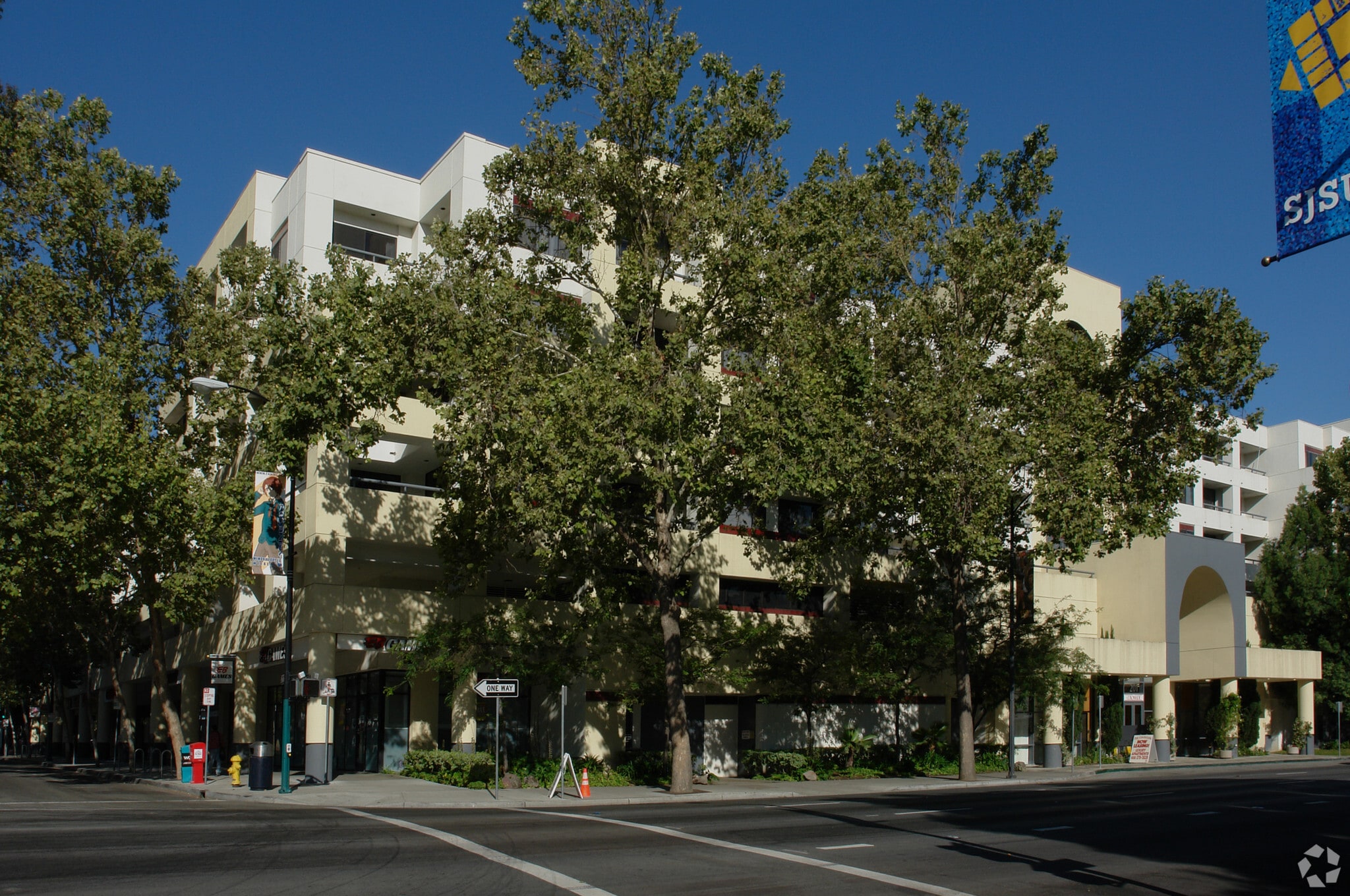 93-125 E San Carlos St, San Jose, CA for Rent