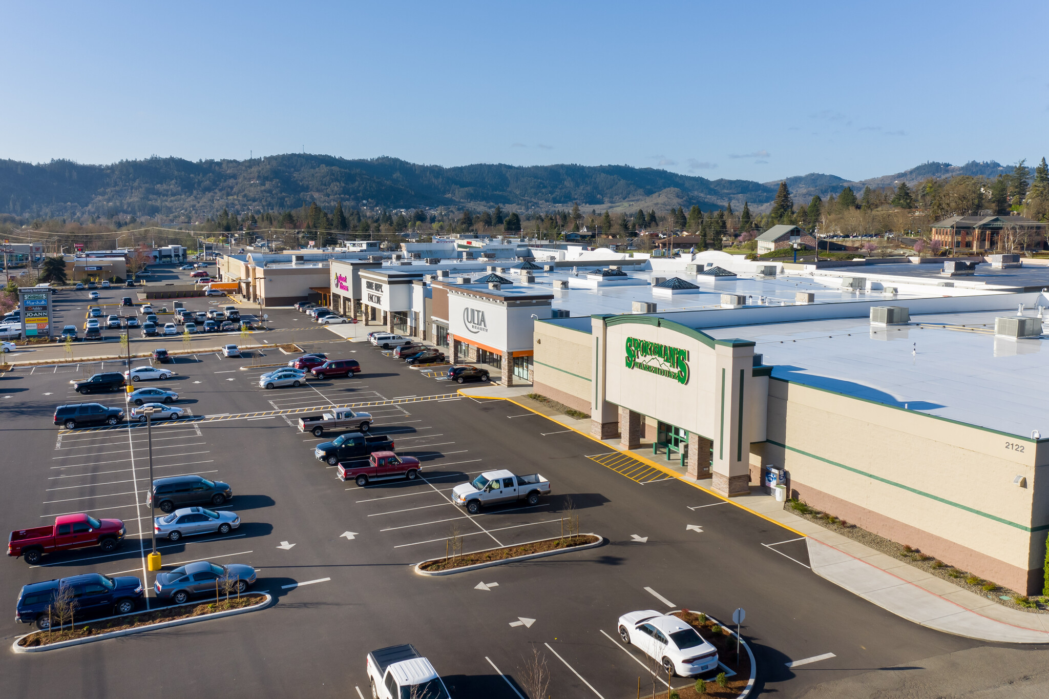 1444 NW Garden Valley Blvd, Roseburg, OR for Rent