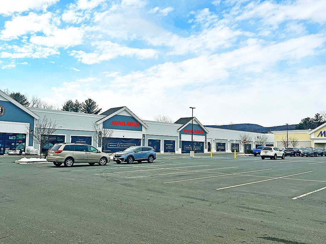 489 Pittsfield Rd Lenox, MA 01240 Retail Property for Lease on