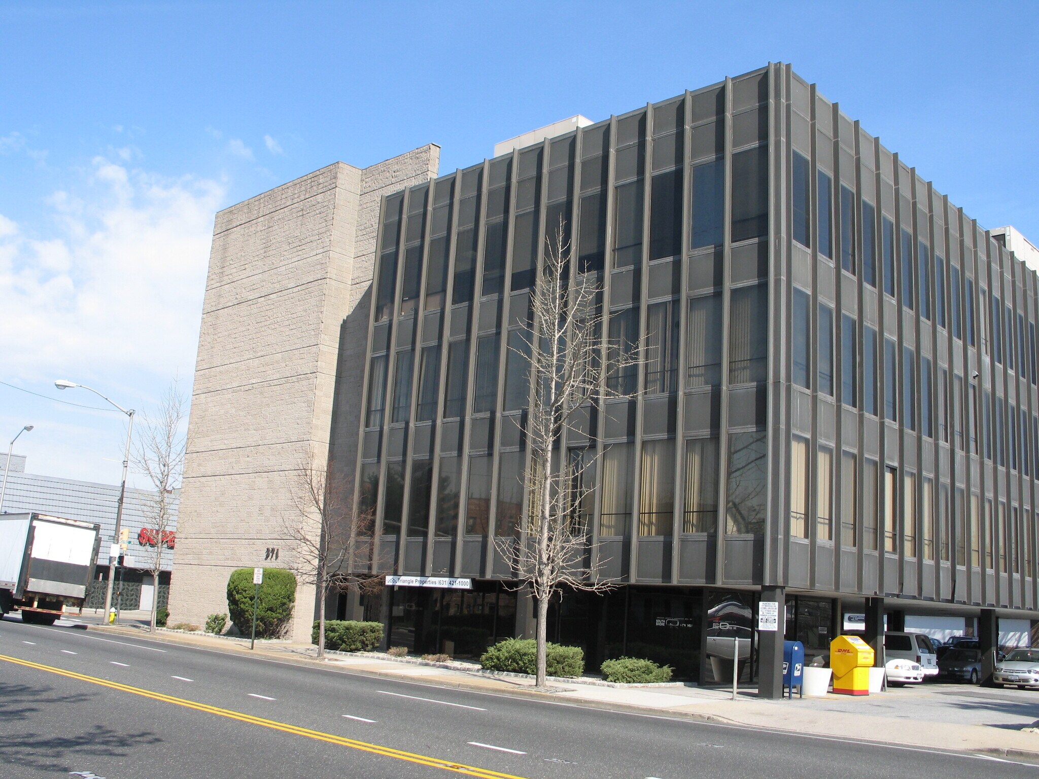 371 Merrick Rd, Rockville Centre, NY for Rent