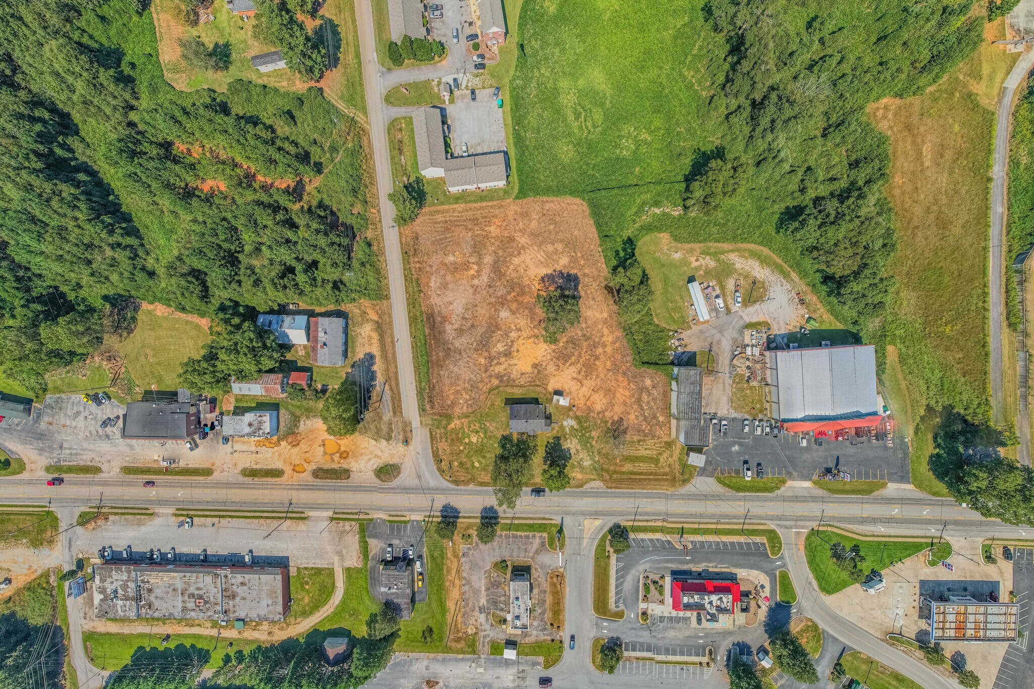 1070 Franklin Springs St, Royston, GA for Sale