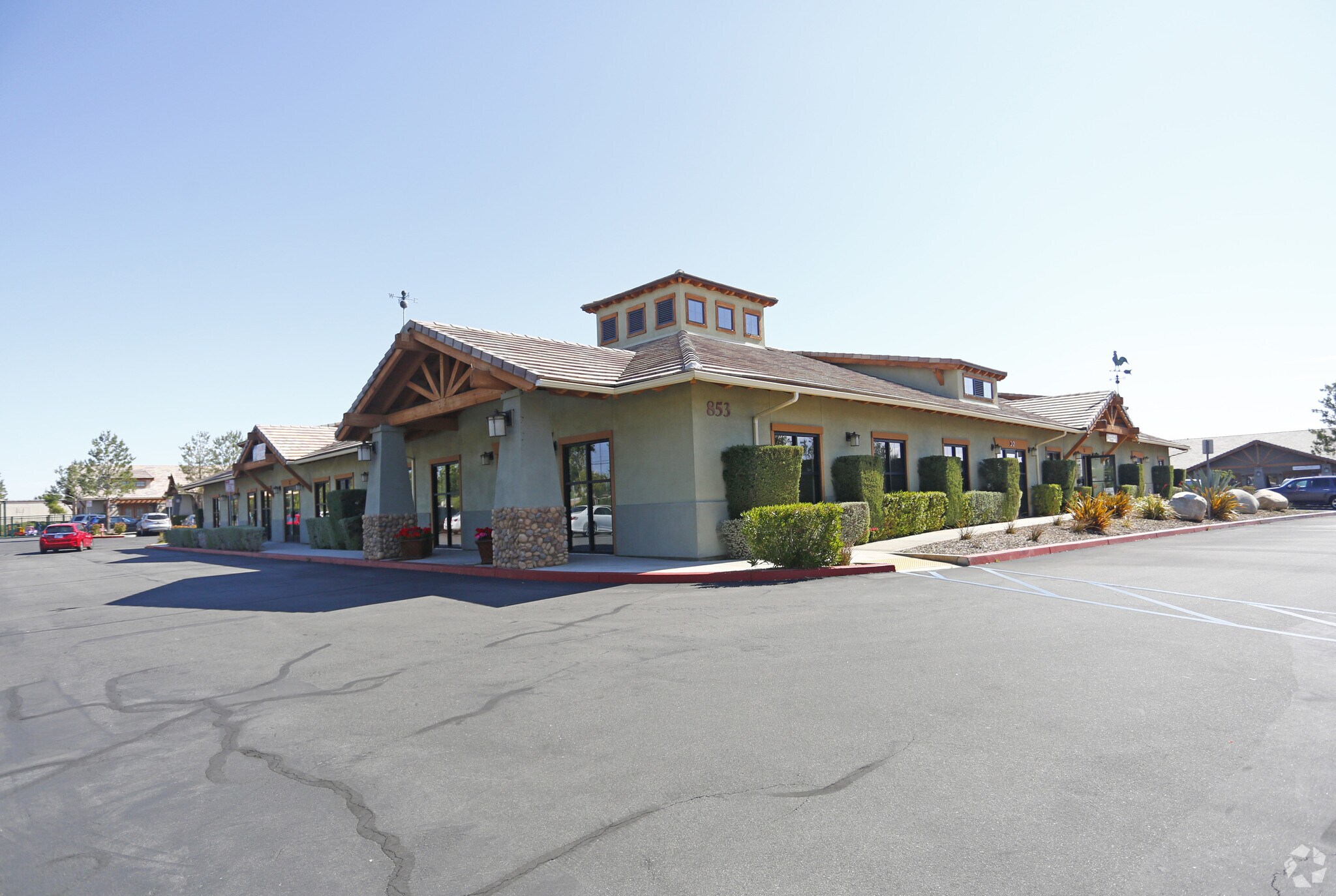 853 Auto Center Dr, Palmdale, CA for Rent