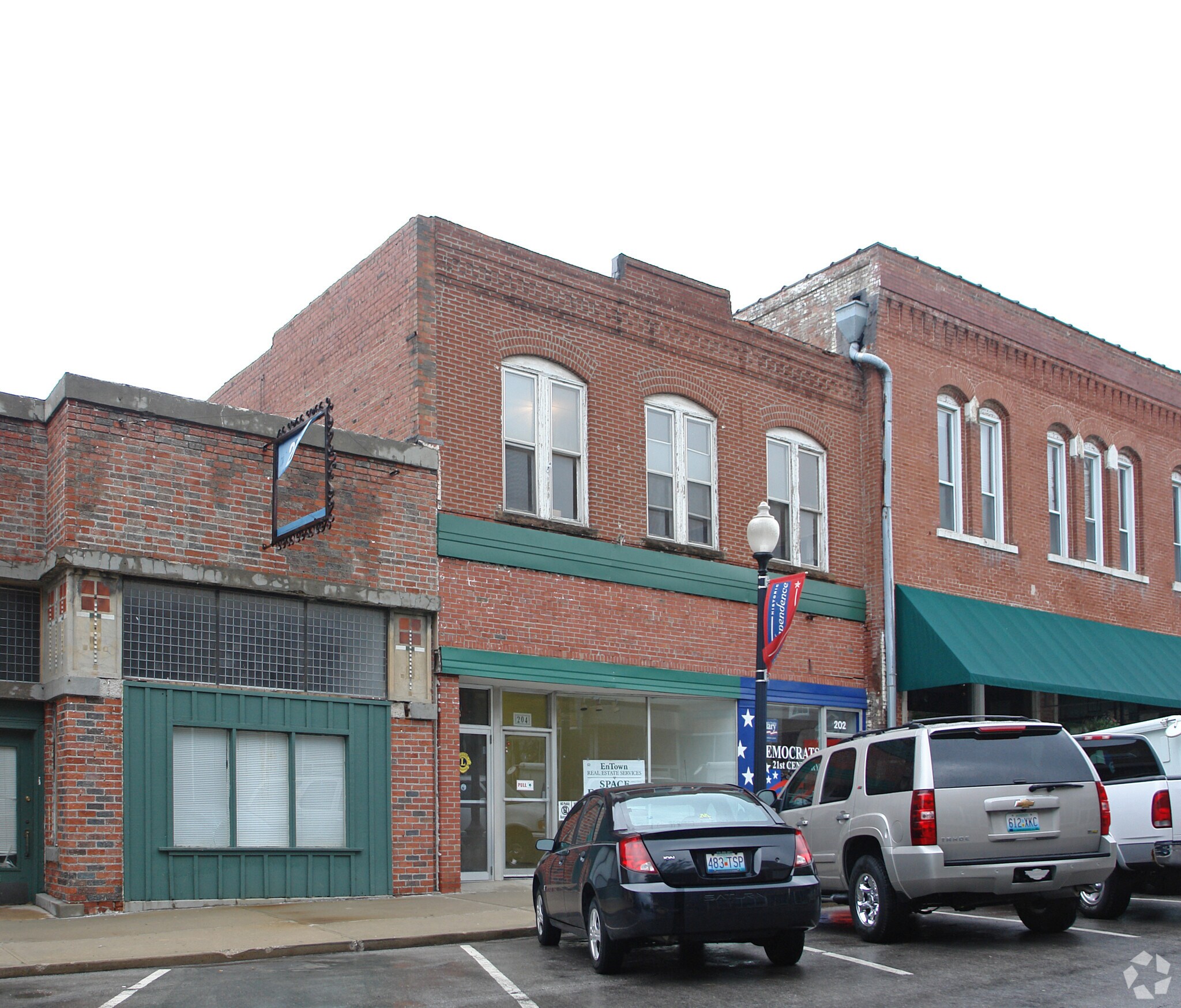 204 W Maple Ave, Independence, MO for Rent