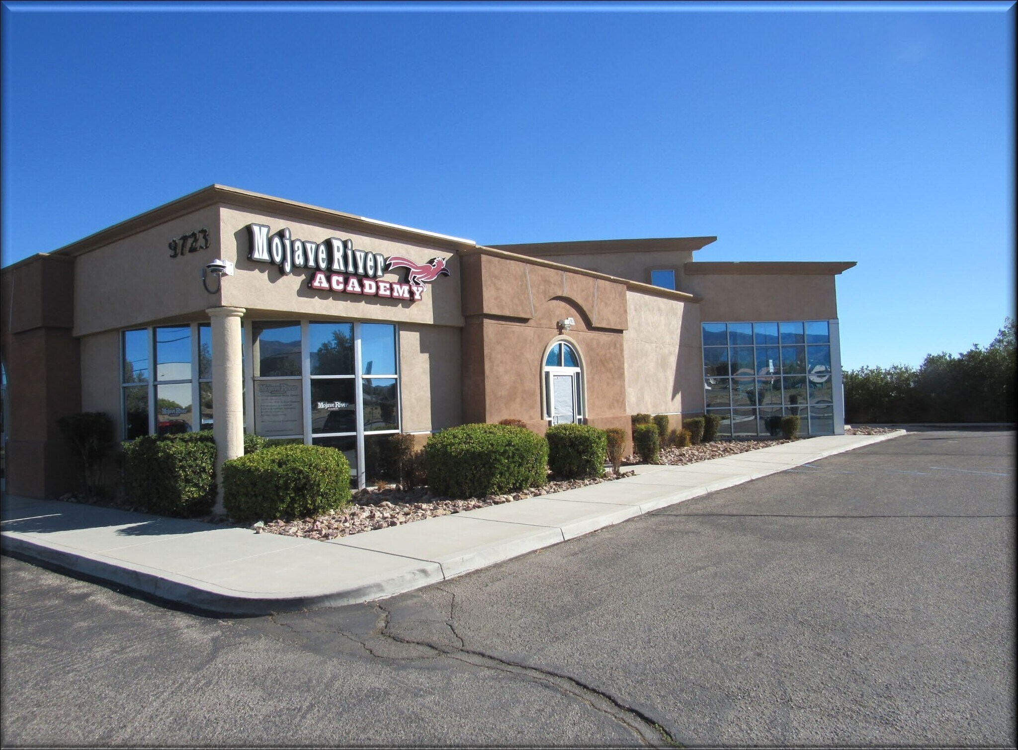 9723 Sierra Vista Rd, Phelan, CA for Rent