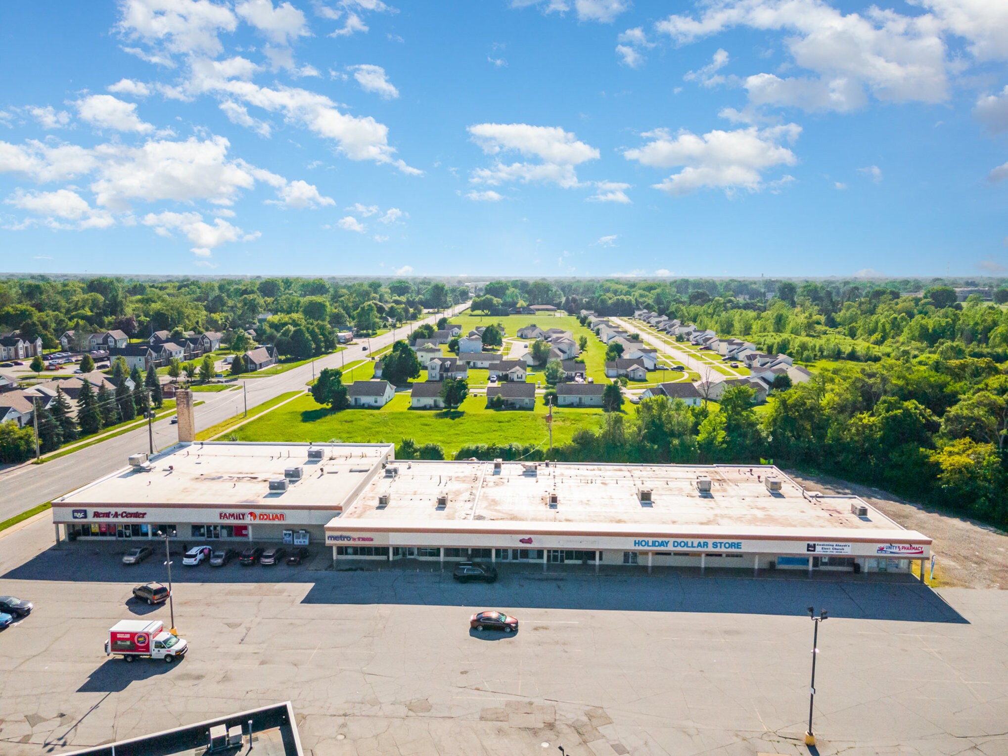 3405-3419 E Genesee Ave, Saginaw, MI for Rent