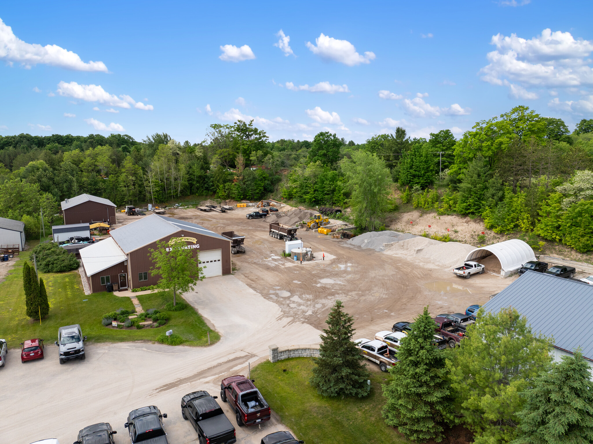 1084 McBride Park Dr, Harbor Springs, MI for Sale